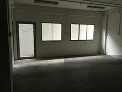 FIRST EAST CENTRE (D14), Factory #128512502
